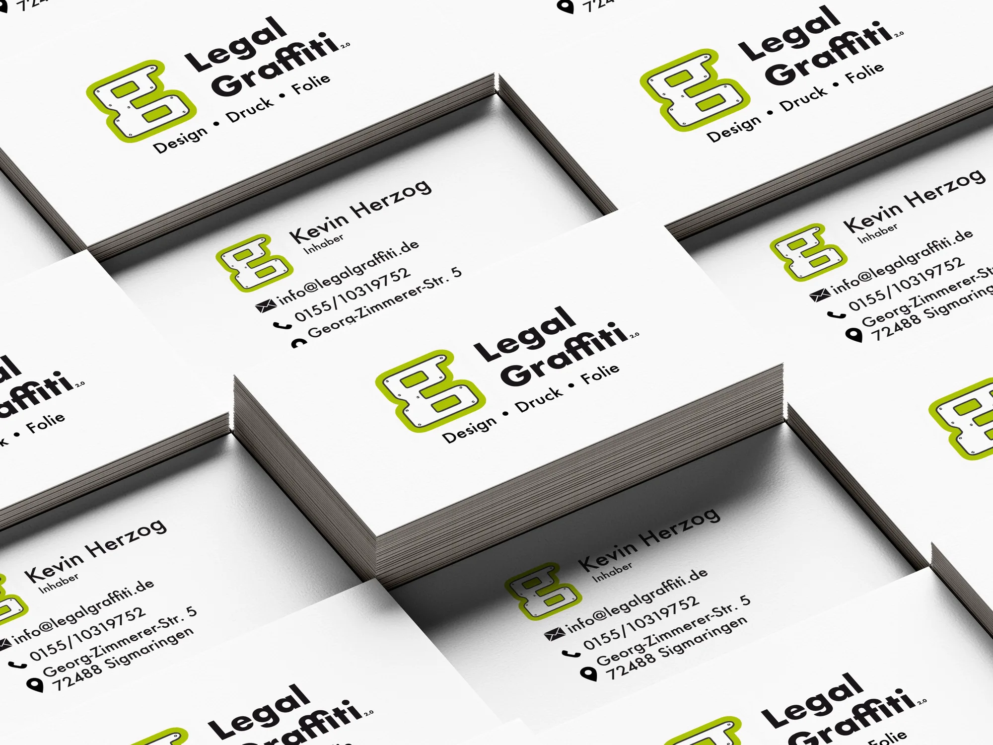 Visitenkarten von Legal Graffiti mit Logo, dem Claim „Design · Druck · Folie“ und Kontaktdaten.
